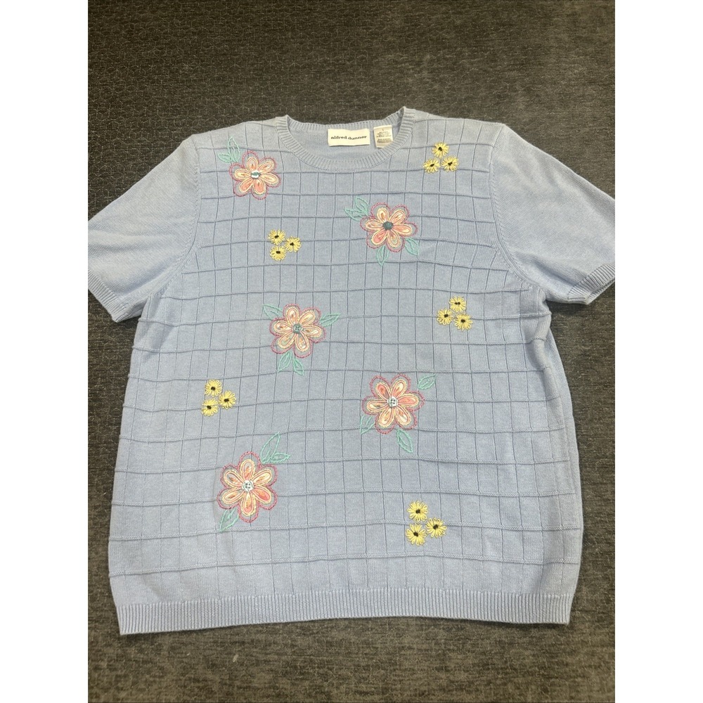 Alfred Dunner Embroidered Flower Knit Top W Buttons Size Large